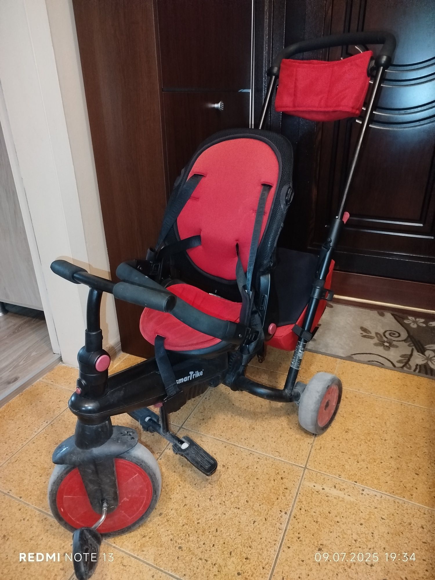 Детска сгъваема триколка Smart Trike