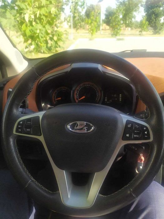 Lada XRay Cross, Full