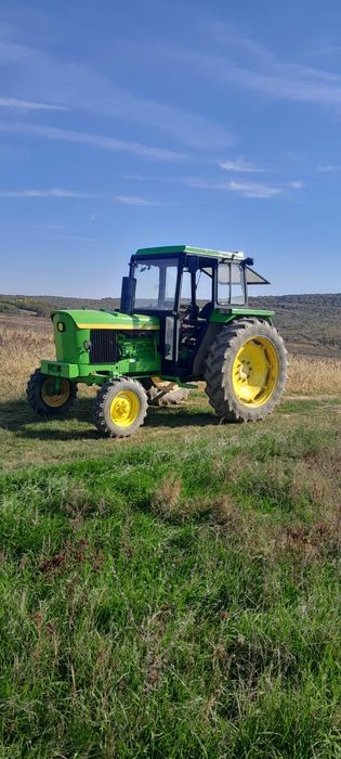 Vând tractor John Deere 2030