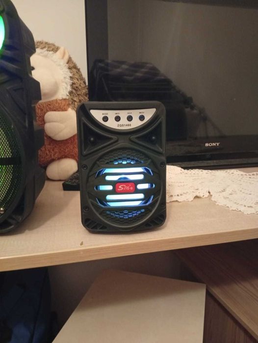 Продам блютуз колонки