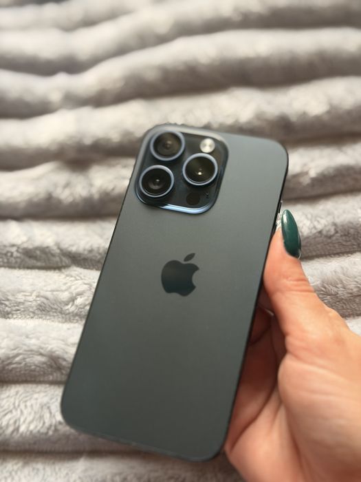Като НОВ! iPhone 15 pro 128 gb dark blue