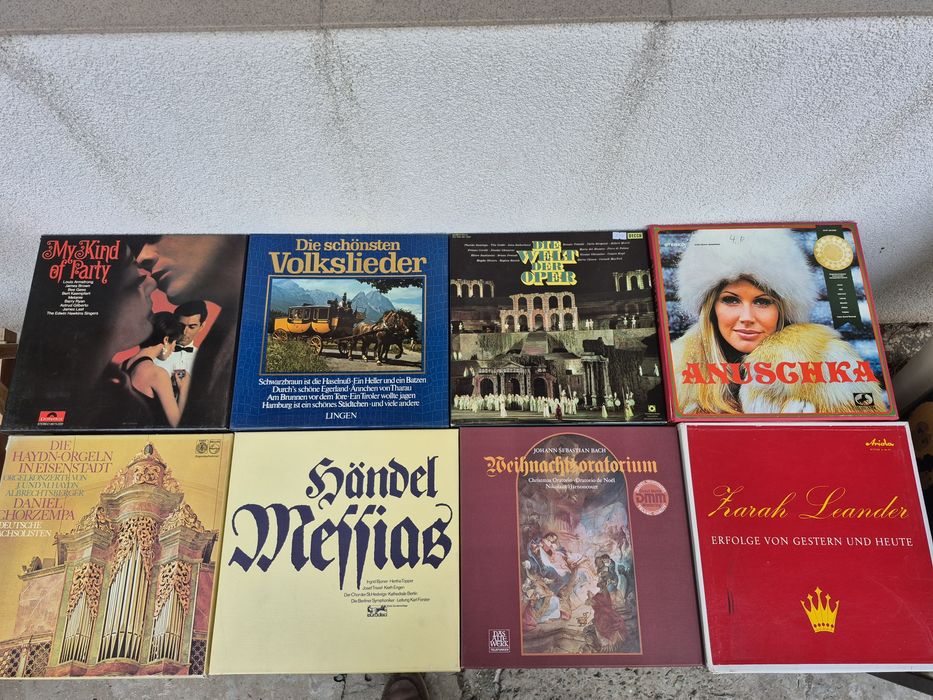 Vând 150LP Discuri Vinil colectie muzica clasica compozitori celebrii