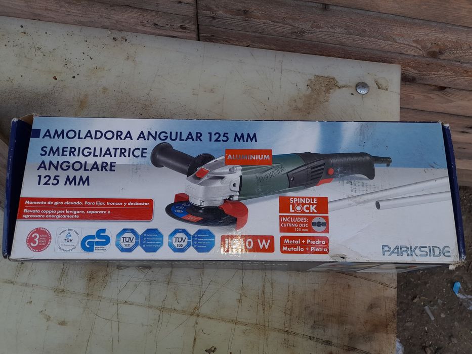 Vând  polizor unghiular