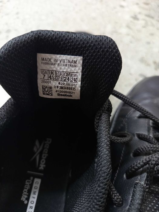 Дамски маратонки reebok. 37,5 номер.