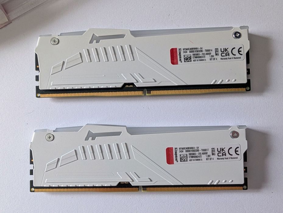 Memorie RAM DDR5 RGB 32 GB ( 2 x 16 GB) Gaming Kingston KF560C40 WAK4-