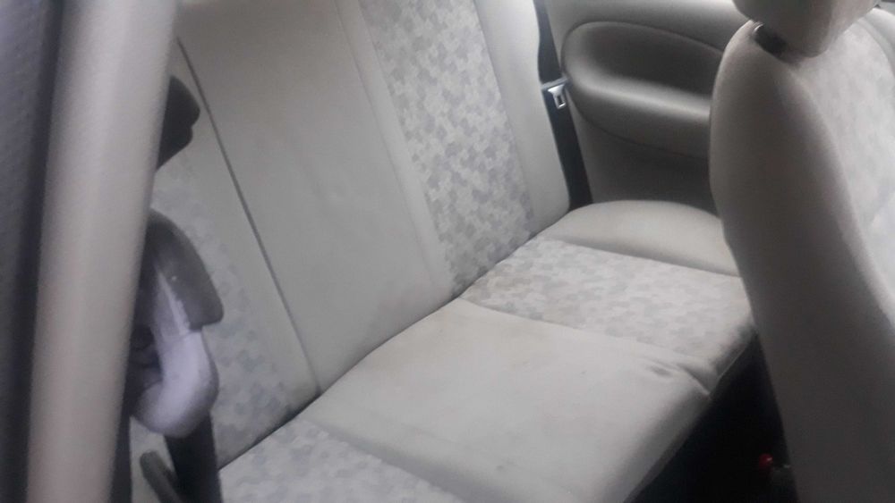 Форд  фиеста  бензин