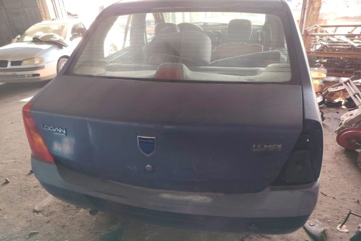 Pompa benzina 8200 112 805 Dacia Logan prima generatie