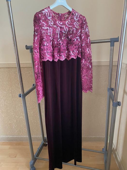 Платья на корпоративы, костюм на корпоратив