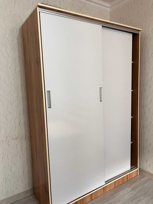 Продаётся шкаф-купе в отличном состоянии!