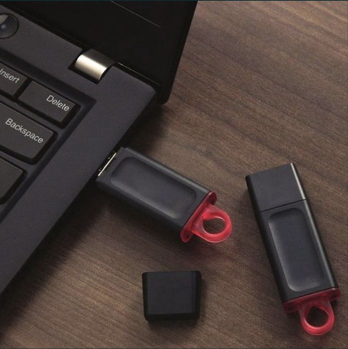 Готовая флешка с музыкой и клипами в машину 3000тг