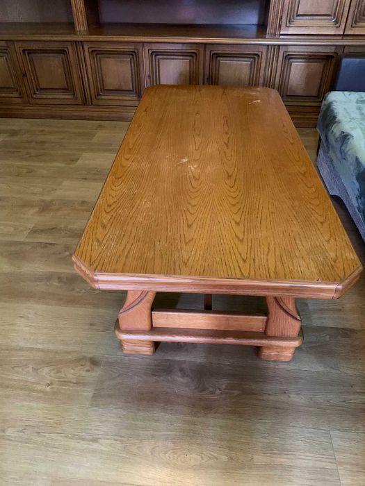 De vânzare mobilier.