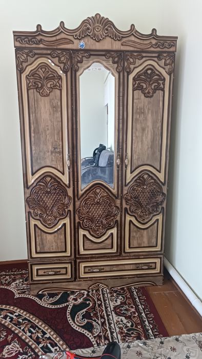 Shkaf sotiladi 1 mln soʻm