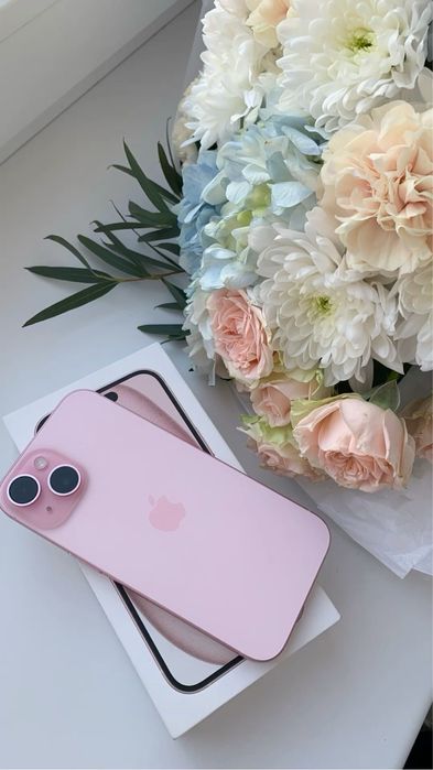 iPhone 15 128 ГБ Rose (розовый)