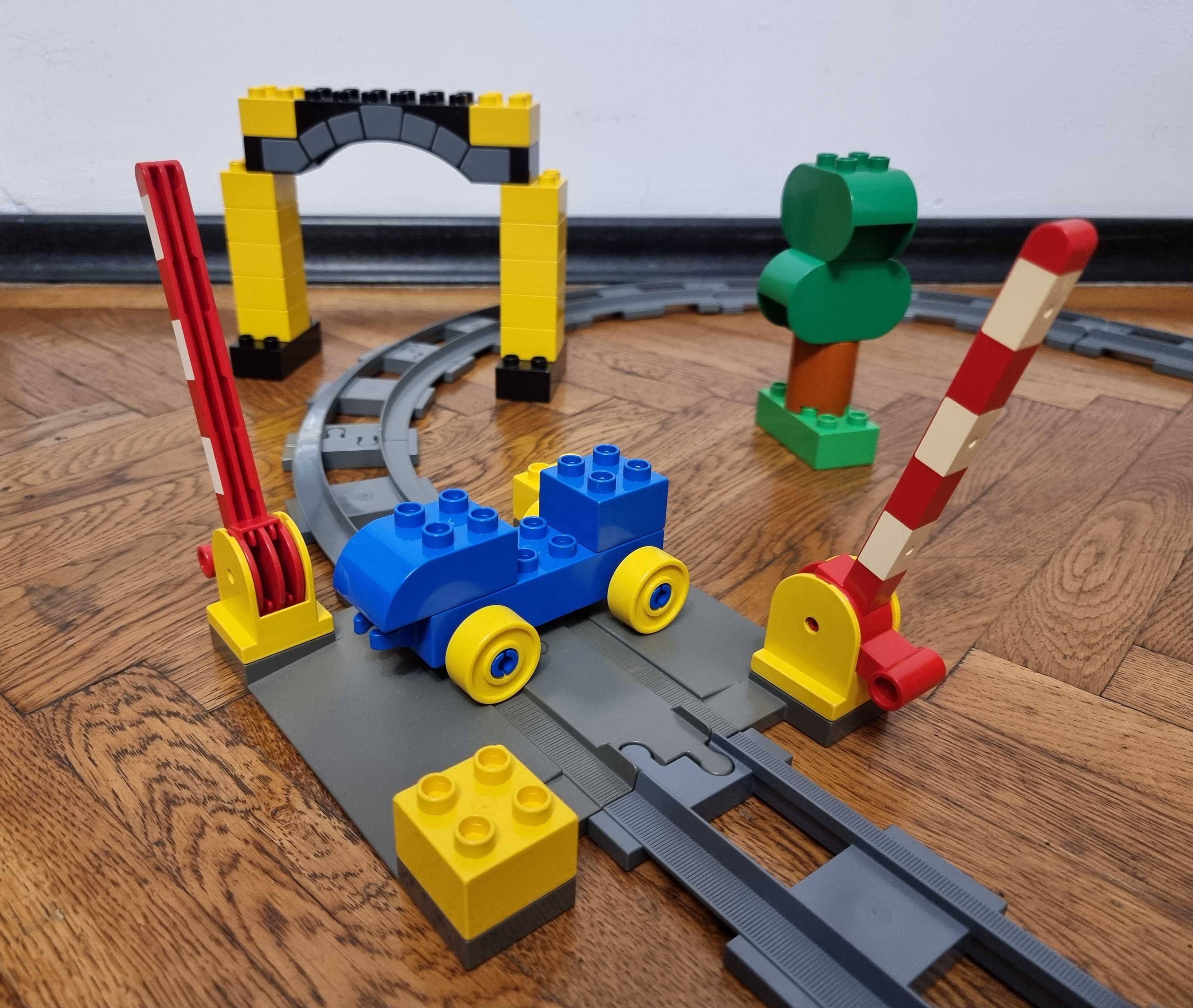 Lego Duplo 2730 trenulet cu sine, peron si viaduct