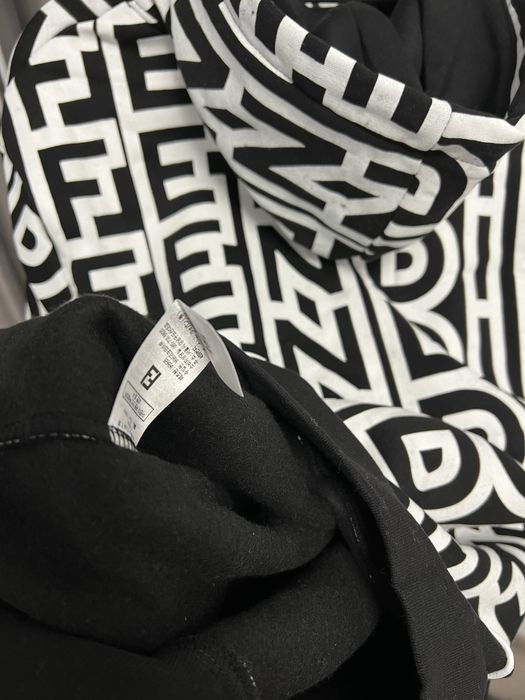 Hanorac FENDI super calitate