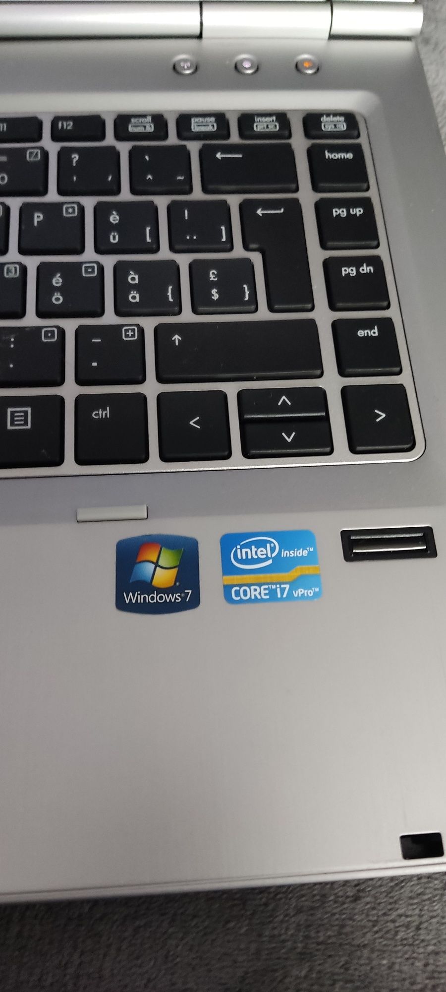 Laptop HP 8470 procesor Intel i7 SSD 8GB RAM