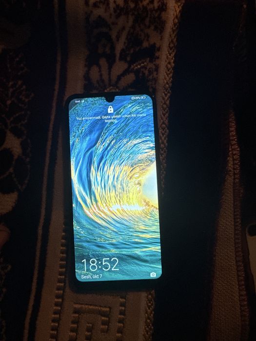 huawei yaxshi xolarda aybi yoq zor
