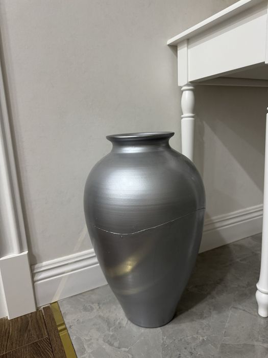 Продаётся интерьерная ваза из глины