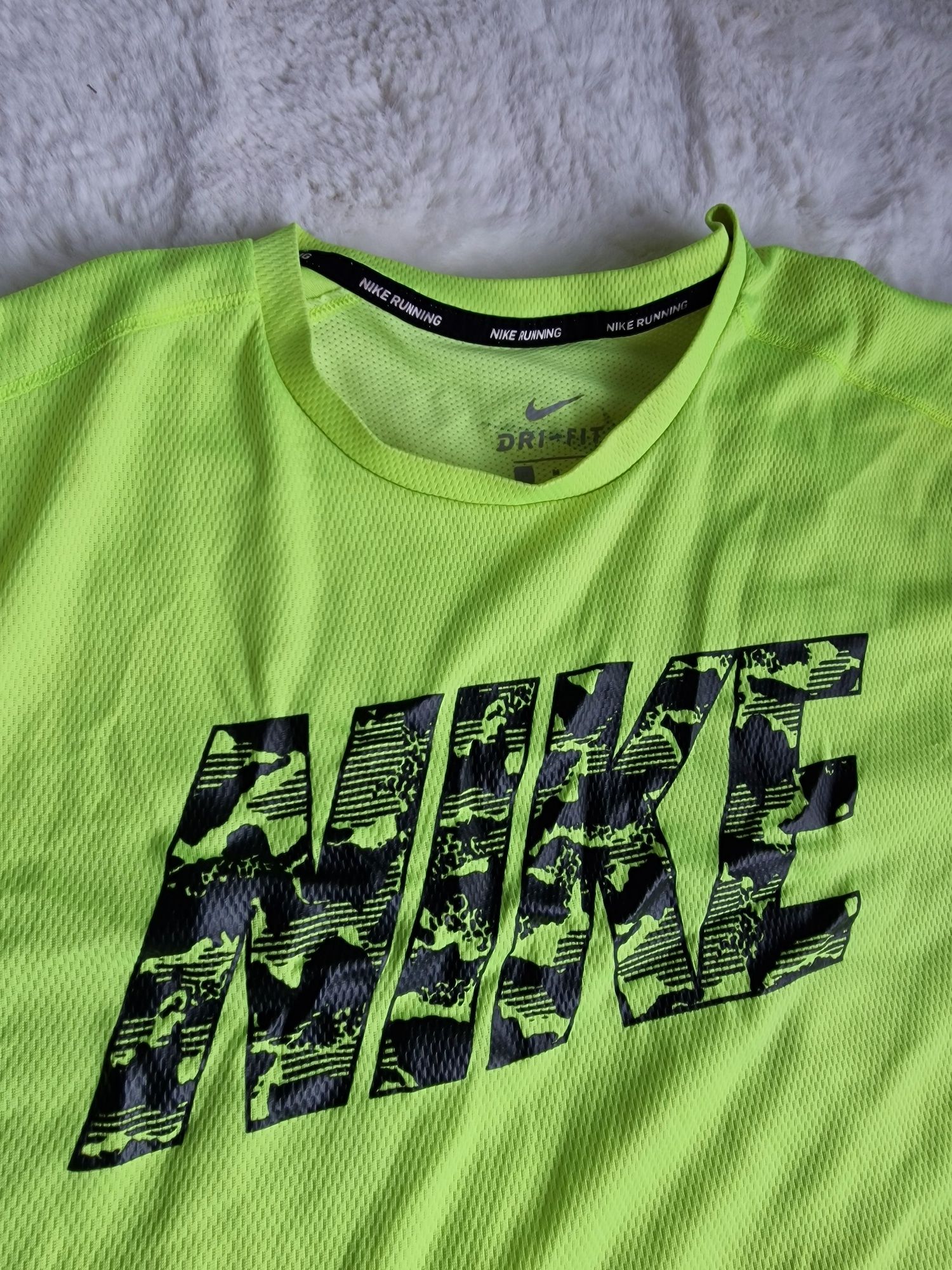 Спортни дрехи Nike Puma