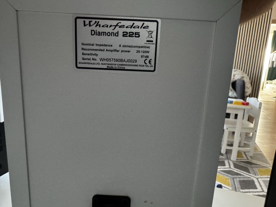 Boxe podea - Tower Speakers - Wharfedale Diamond 230