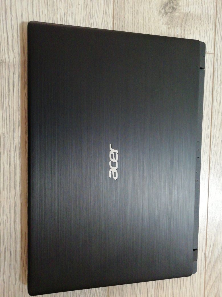 Acer Aspire 1 A114-32 14" N5000 1.1Ghz 4GB RAM 64gb EMMC ca NOU