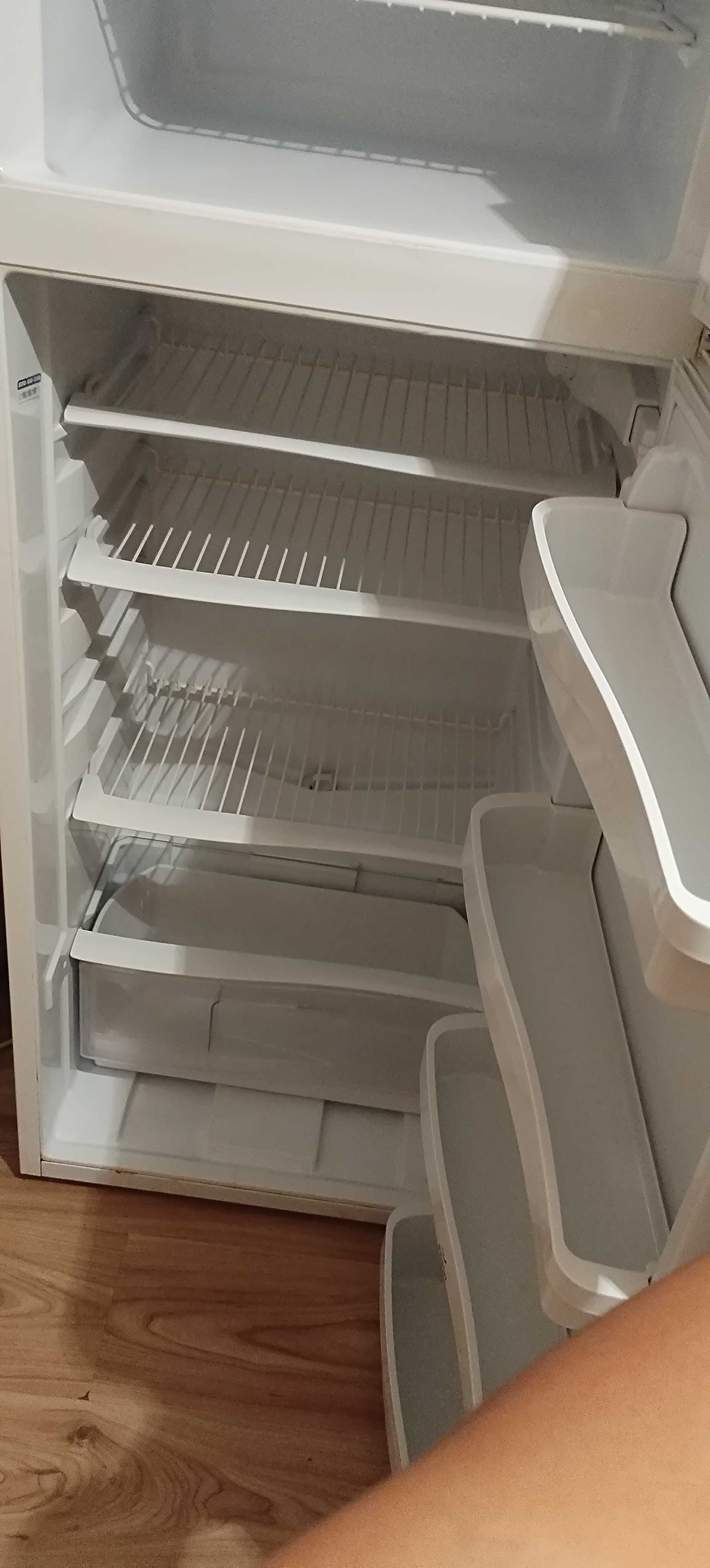 Хладилник INDESIT