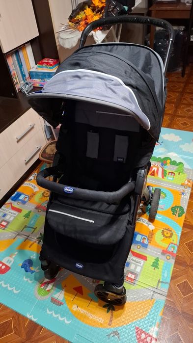 Продам прогулочную коляску Chicco Kwik One Jet Black