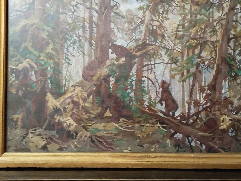 Изображение представляет собой вышивку или гобелен, основанный на изве