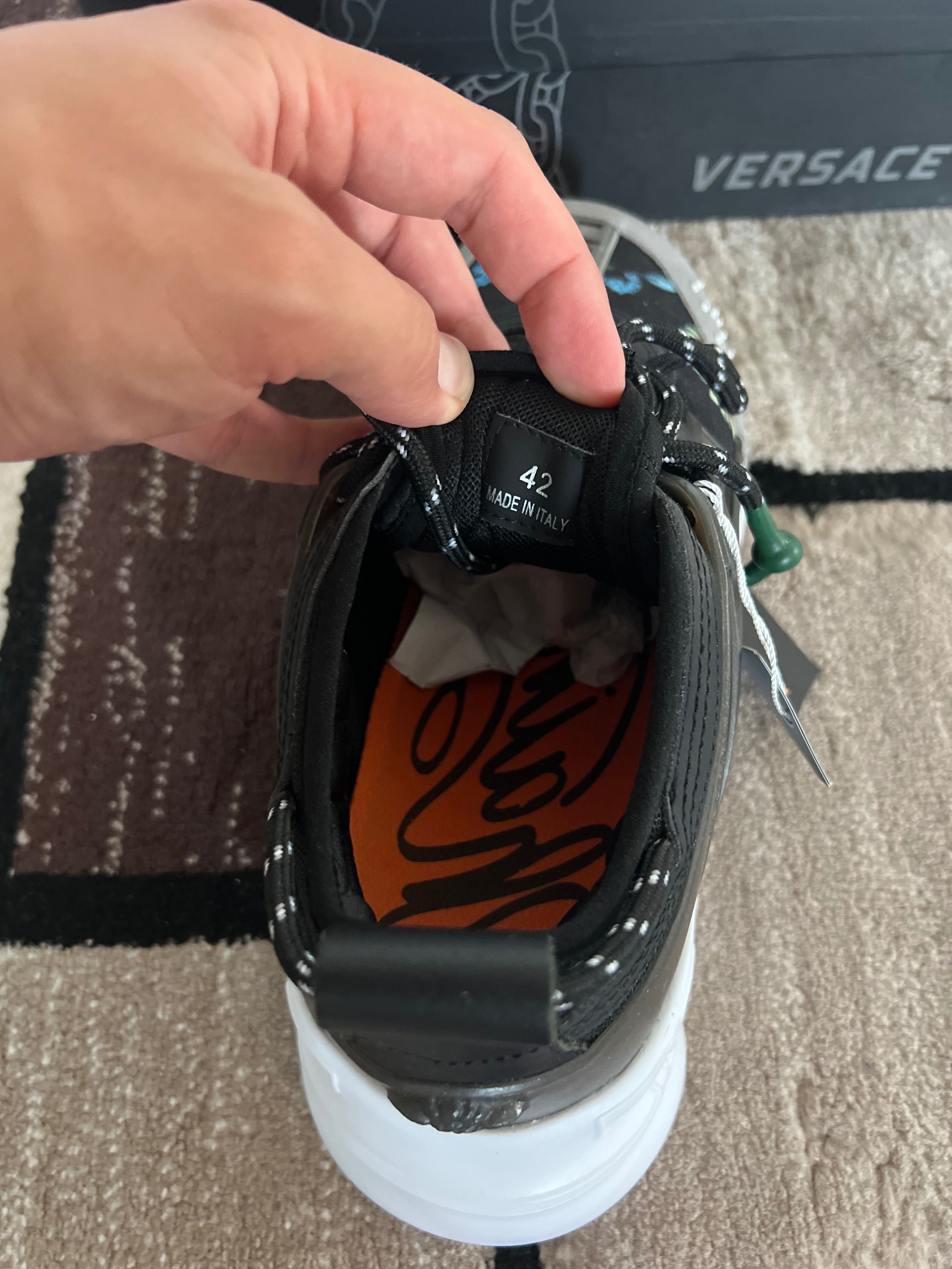 Adidași Versace Chain Reaction Black Flower Print
