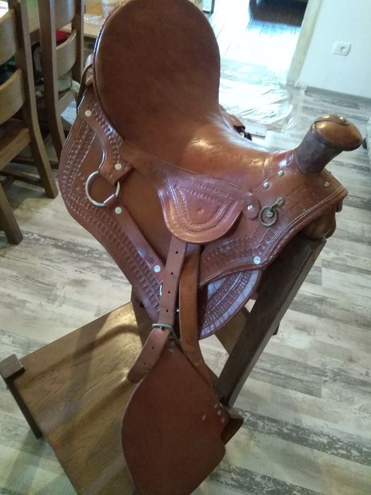 Șa de călărie Western Nou