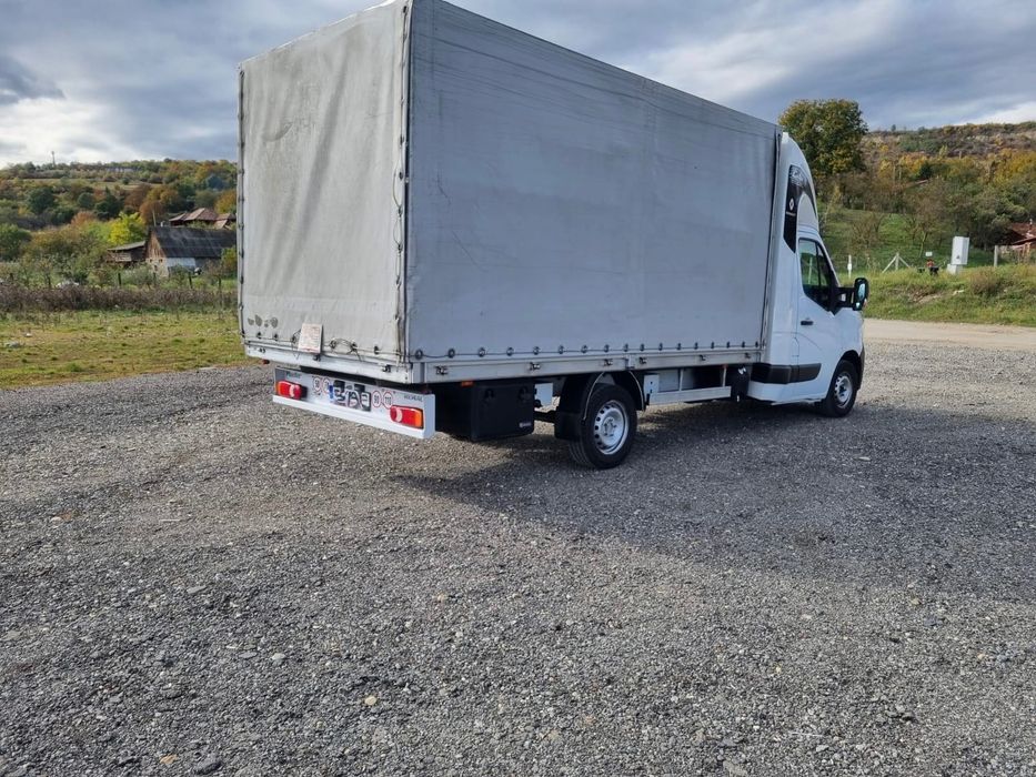 Vând Renault Master