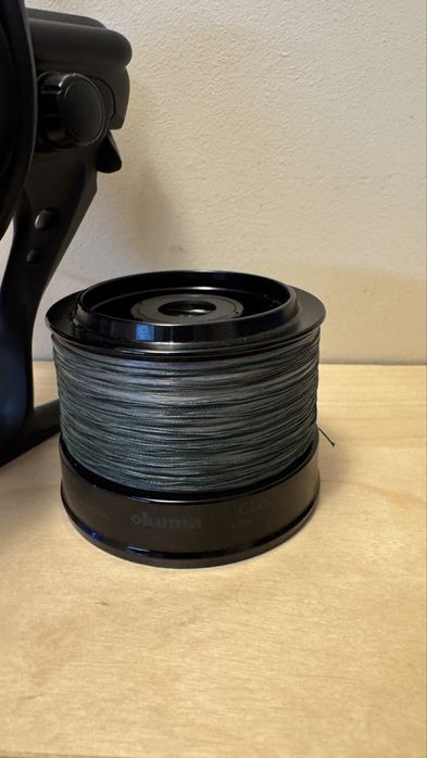 Mulineta Okuma Custom black CB 60 in garantie