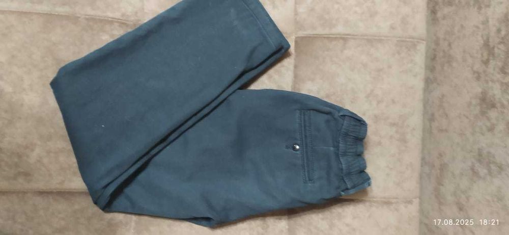 Утеплённые школьные брюки на мальчика рост 134-146