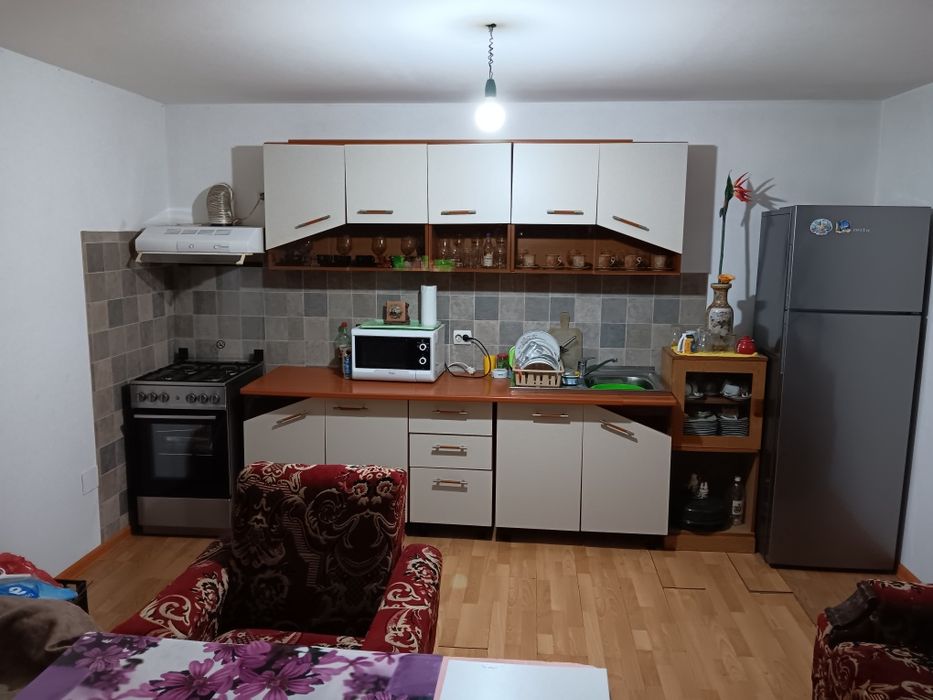 Vînzare casă în zonă liniștită