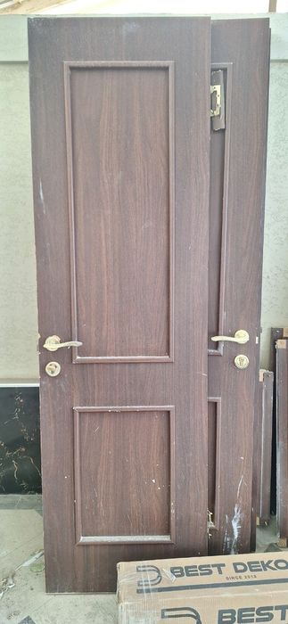 Коттедж эшиклари сотилади