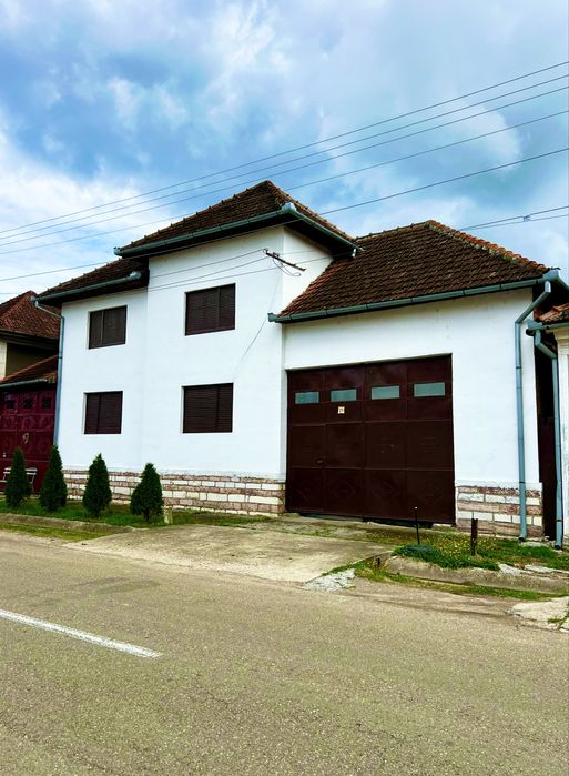 Casa de vanzare