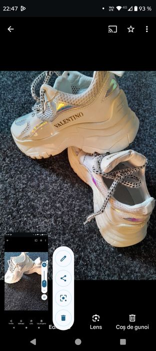 Adidași, bine întreținut, calitate superioara