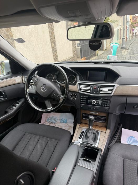 Mercedes E220 automatic