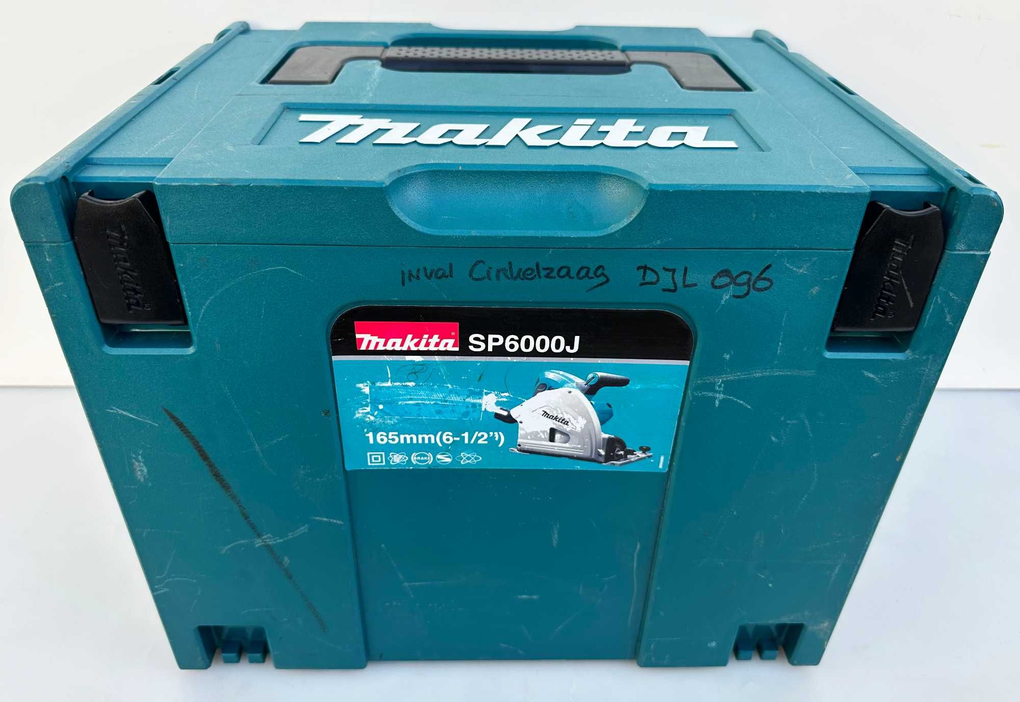 Makita SP6000 - Потапящ циркуляр 1300W перфектен!