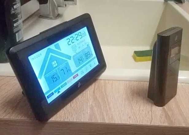 Ceas cu termometru, higrometru interior exterior, alarma, TOUCHSCREEN