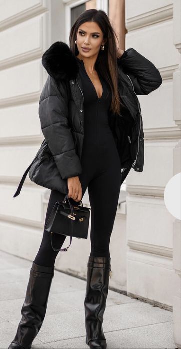 Чисто  ново  яке