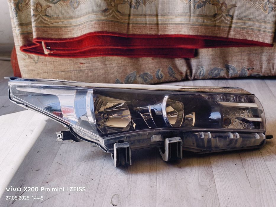 Фар каролла 180 кузов