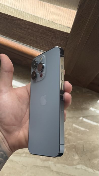 Iphone 13 pro sierra blue