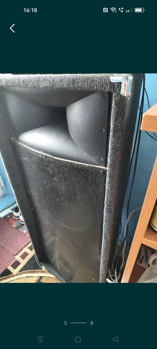 De vânzare sau schimb cu diverse boxe.