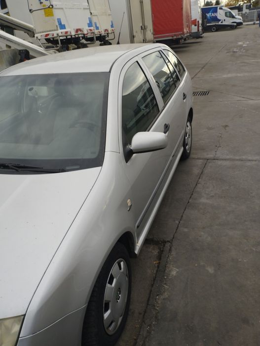 Dezmembrez Skoda Fabia 2008 1.4mpi