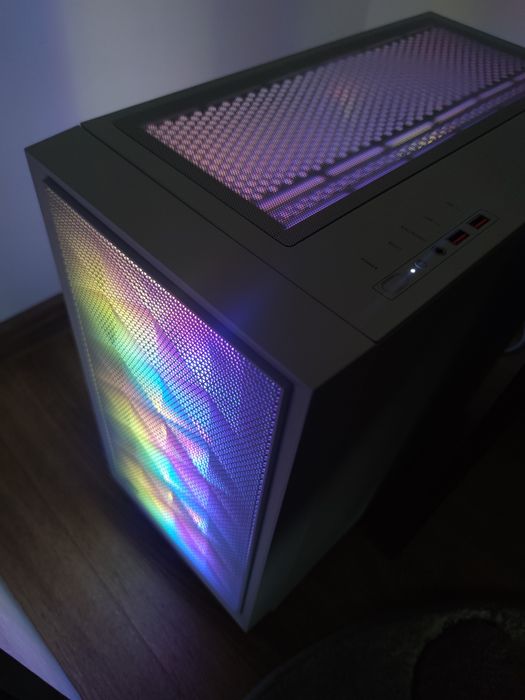 Carcasa MiniATX albă