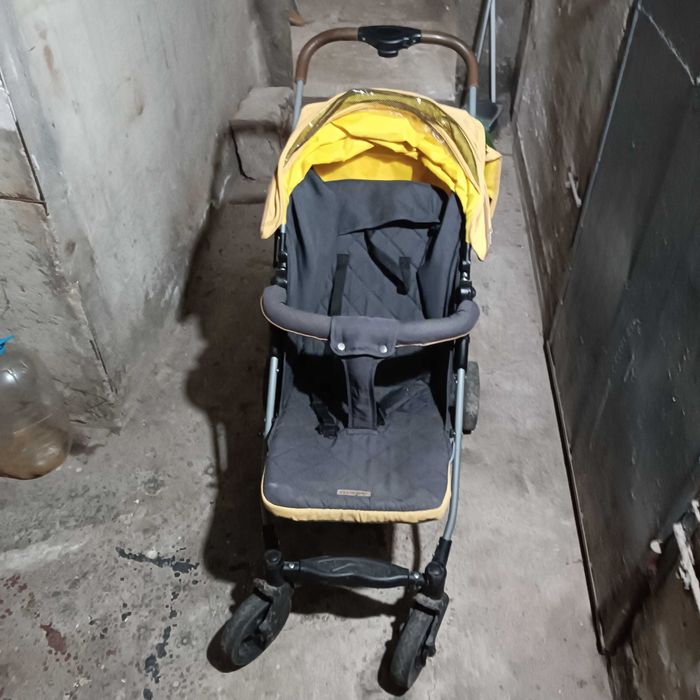 Бебешка  количка