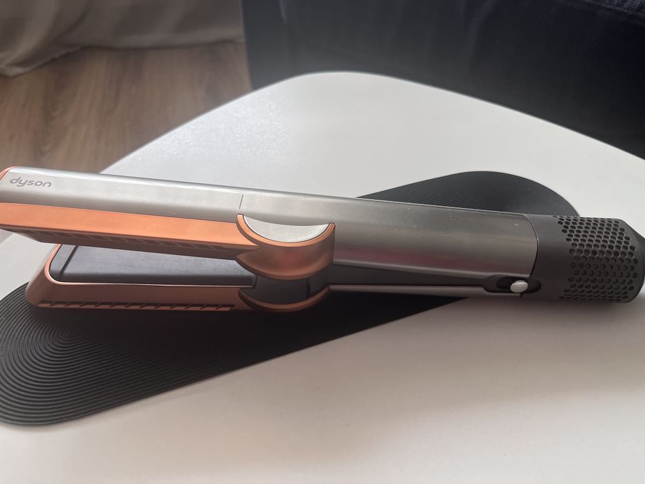 Vand placa de par Dyson