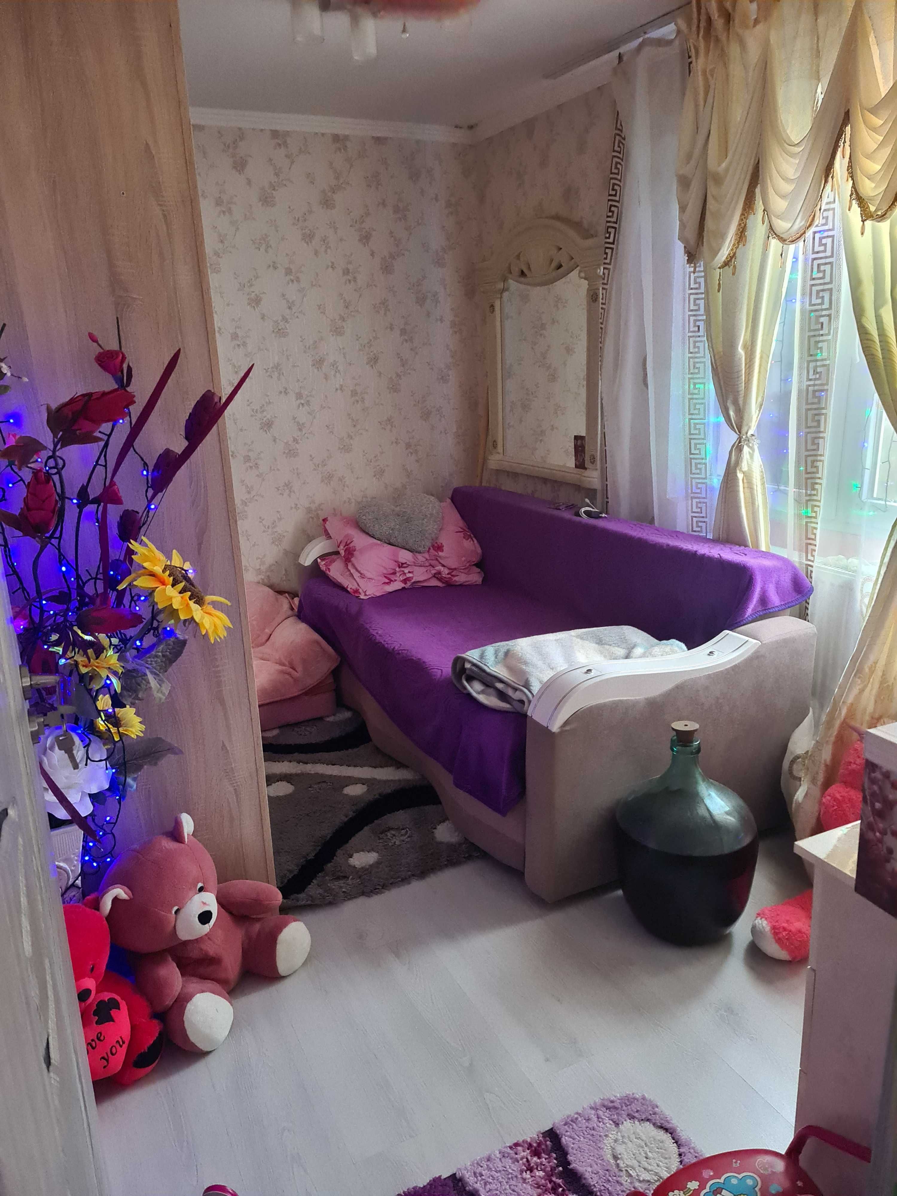 Vand apartament...