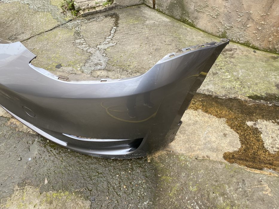 Bara fata Tesla model Y an pana la 2025